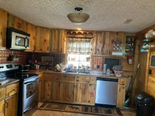 102 Davis Street Property Photo 16