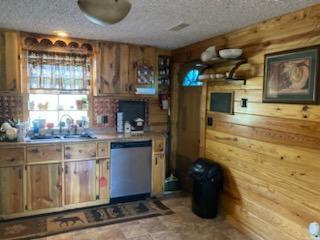 102 Davis Street Property Photo 21