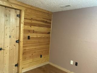 102 Davis Street Property Photo 28