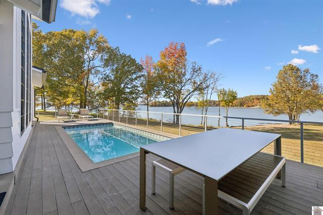 786 Howard Road Property Photo 39