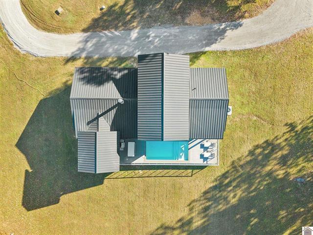 786 Howard Road Property Photo 45