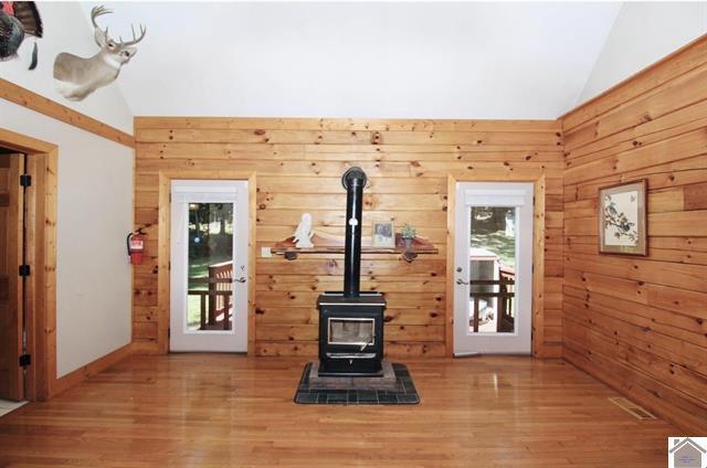120 Holiday Way Property Photo 11