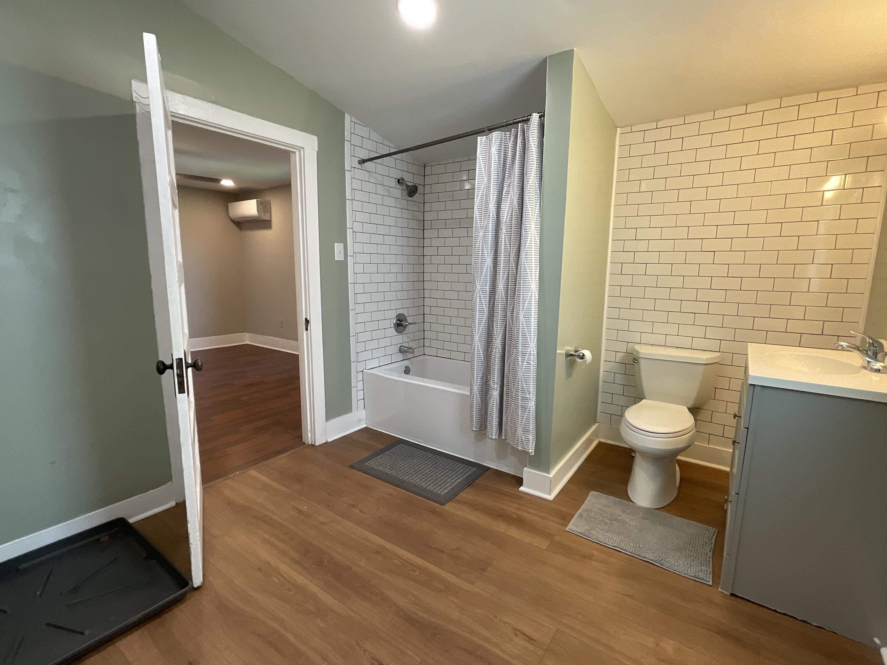 728 Main Street Property Photo 14