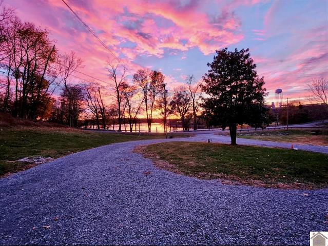 157 Lakeshore Drive Property Photo 3