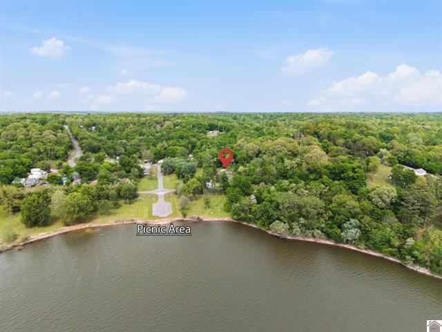 157 Lakeshore Drive Property Photo 4