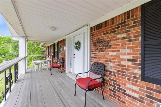 157 Lakeshore Drive Property Photo 7
