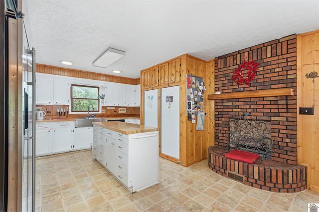 157 Lakeshore Drive Property Photo 10