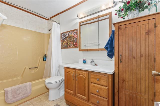 157 Lakeshore Drive Property Photo 18
