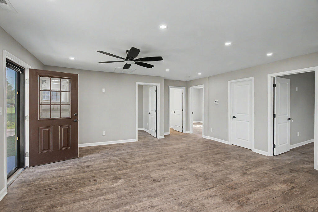20 Robin Road Property Photo 7