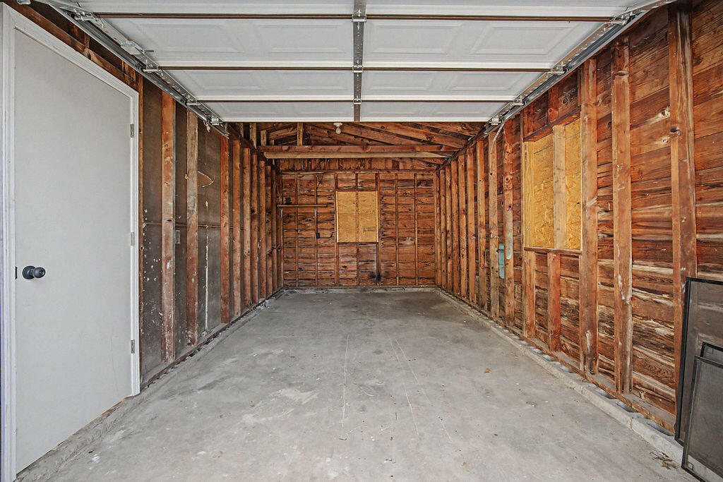 20 Robin Road Property Photo 17