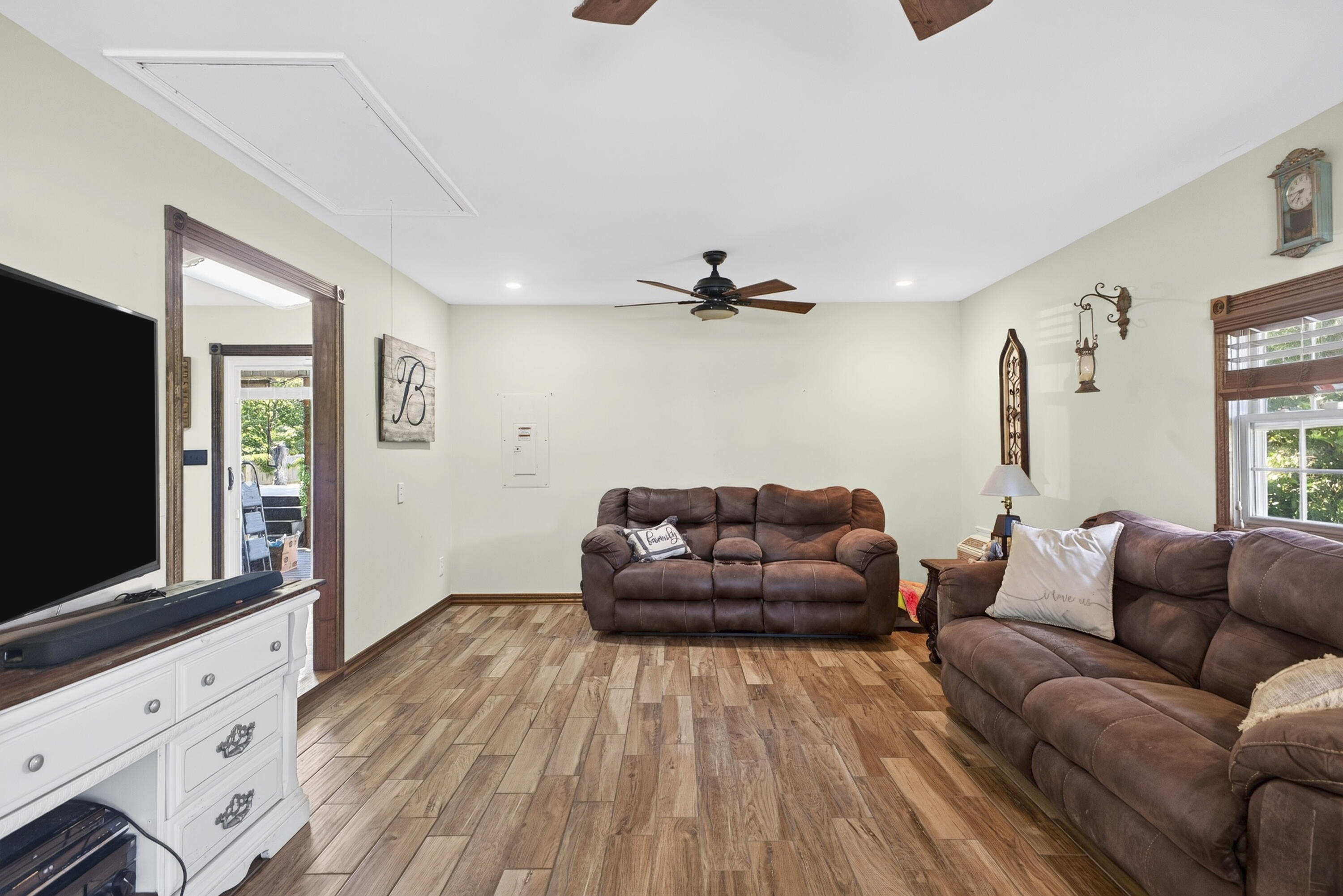 157 Wharton Road Property Photo 9