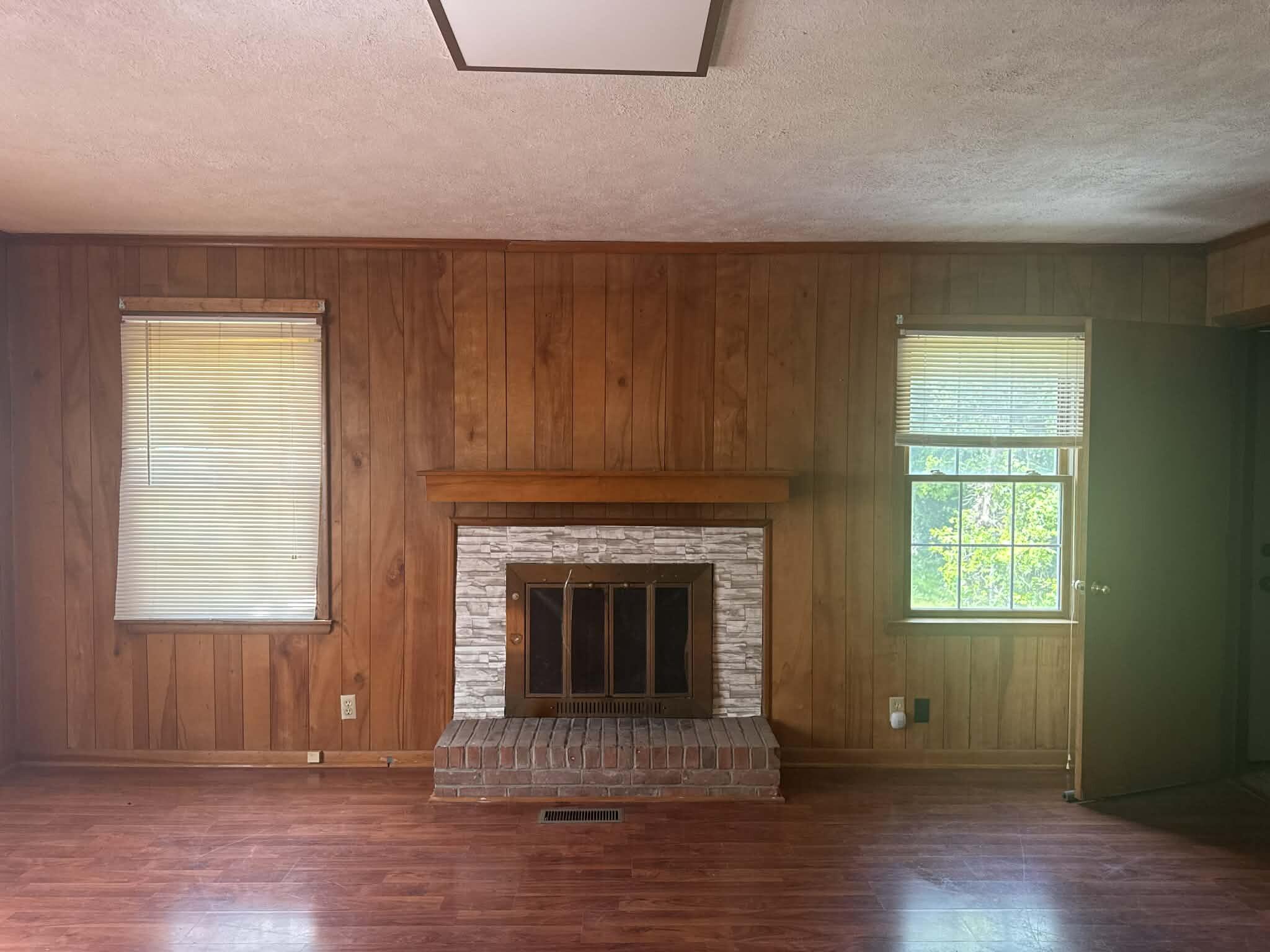 1103 E 18th Street Property Photo 10