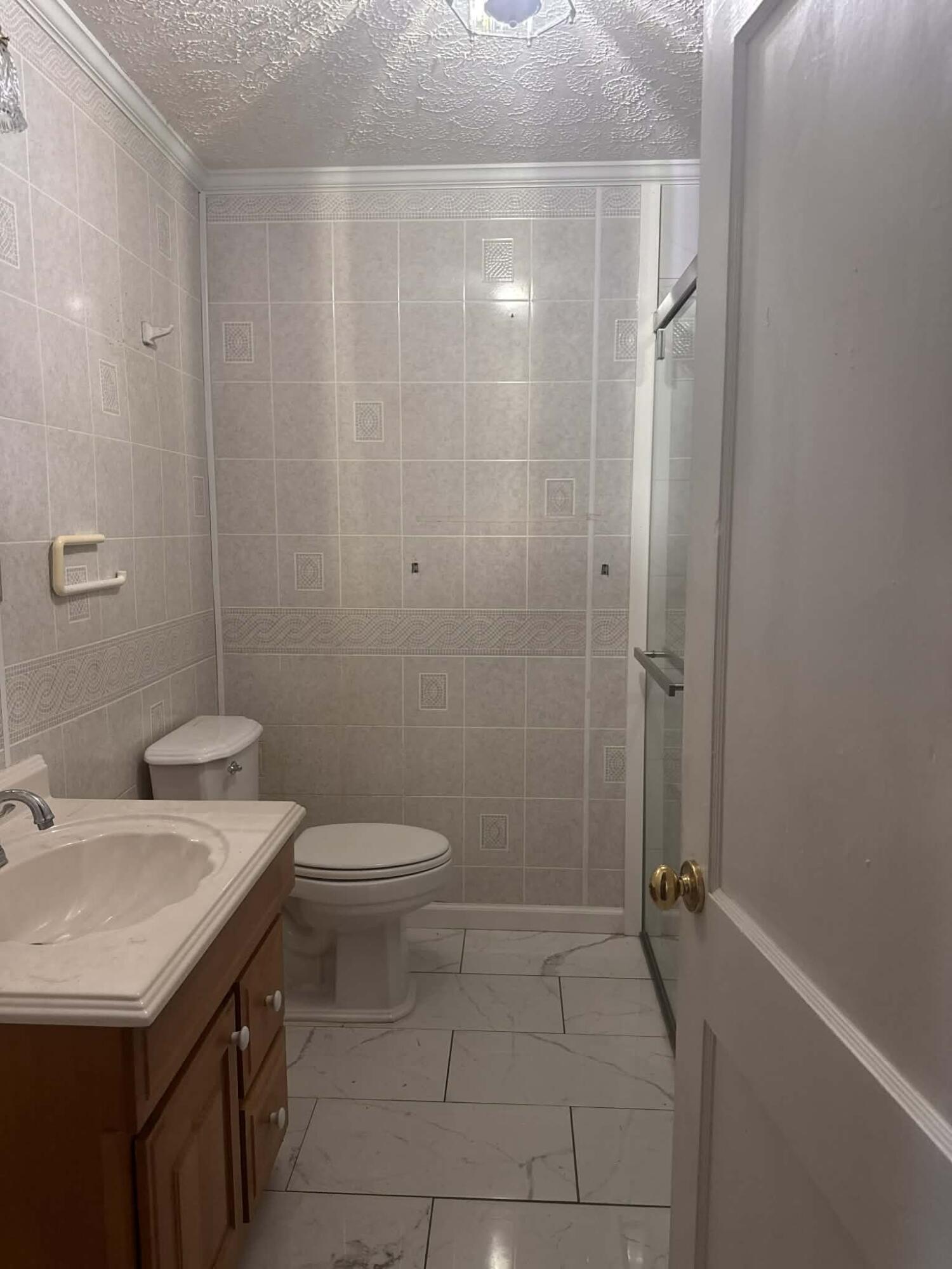 1103 E 18th Street Property Photo 22