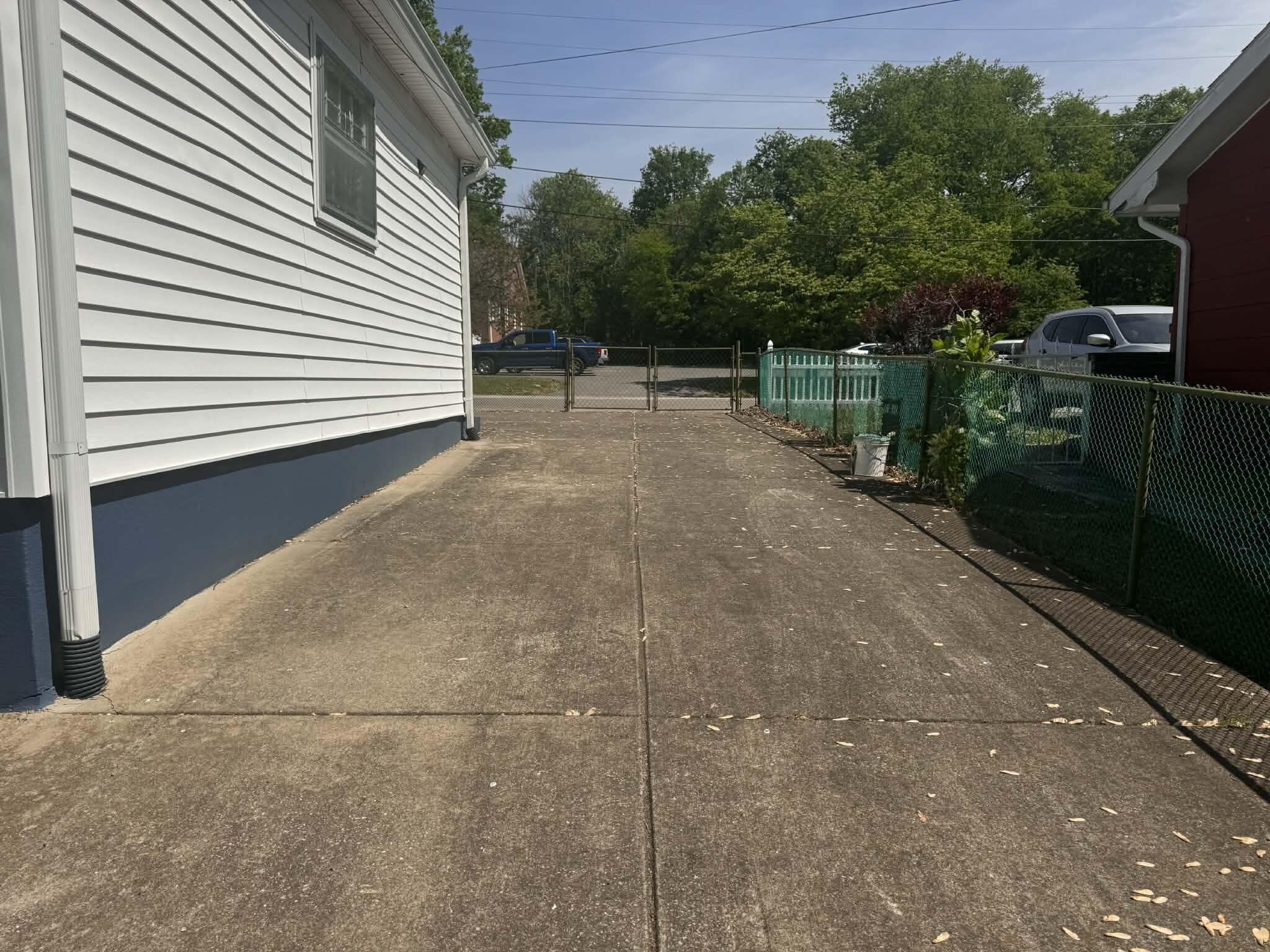 1103 E 18th Street Property Photo 30