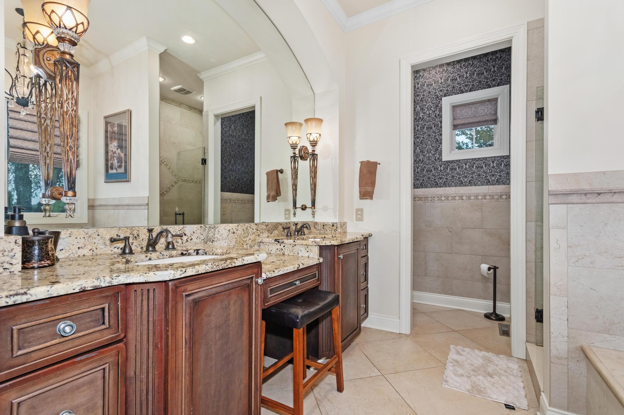 250 Spyglass Drive Property Photo 5