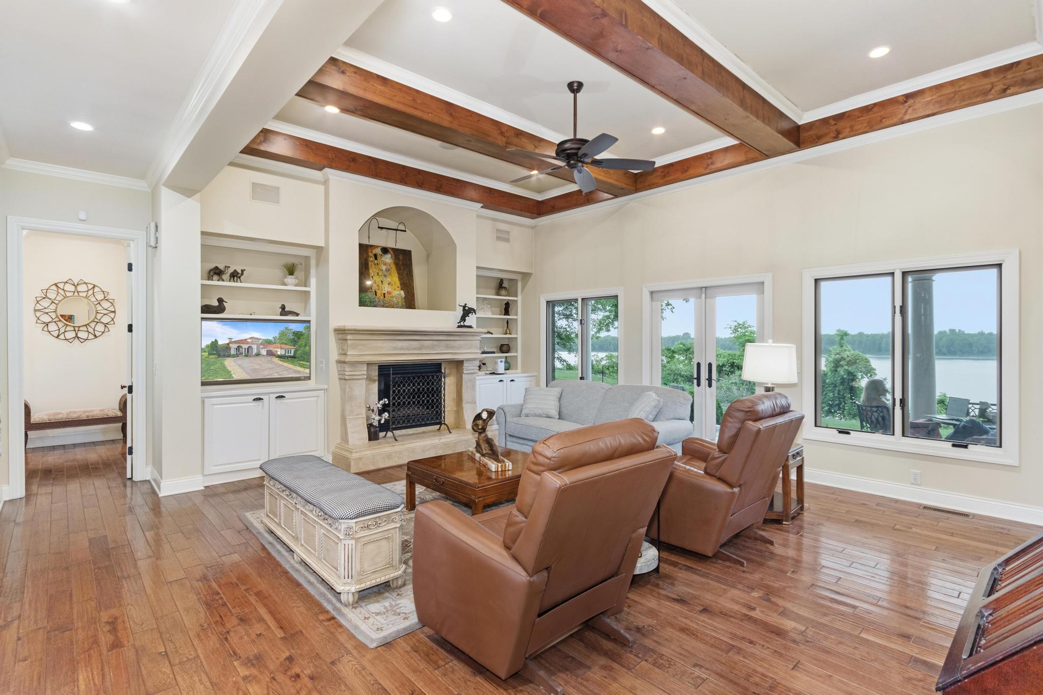 250 Spyglass Drive Property Photo 9