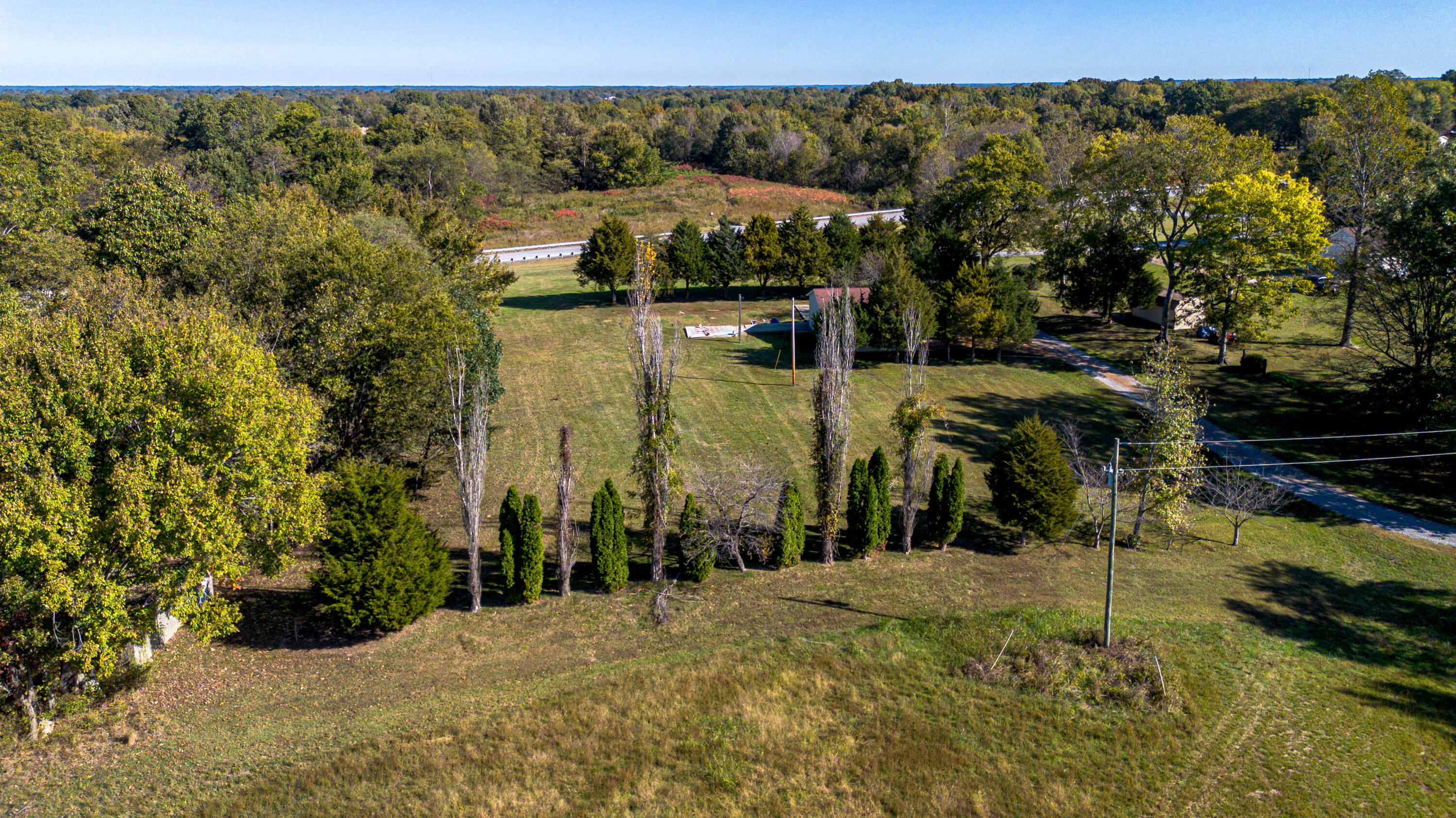252 County Rd 1228 Property Photo 4