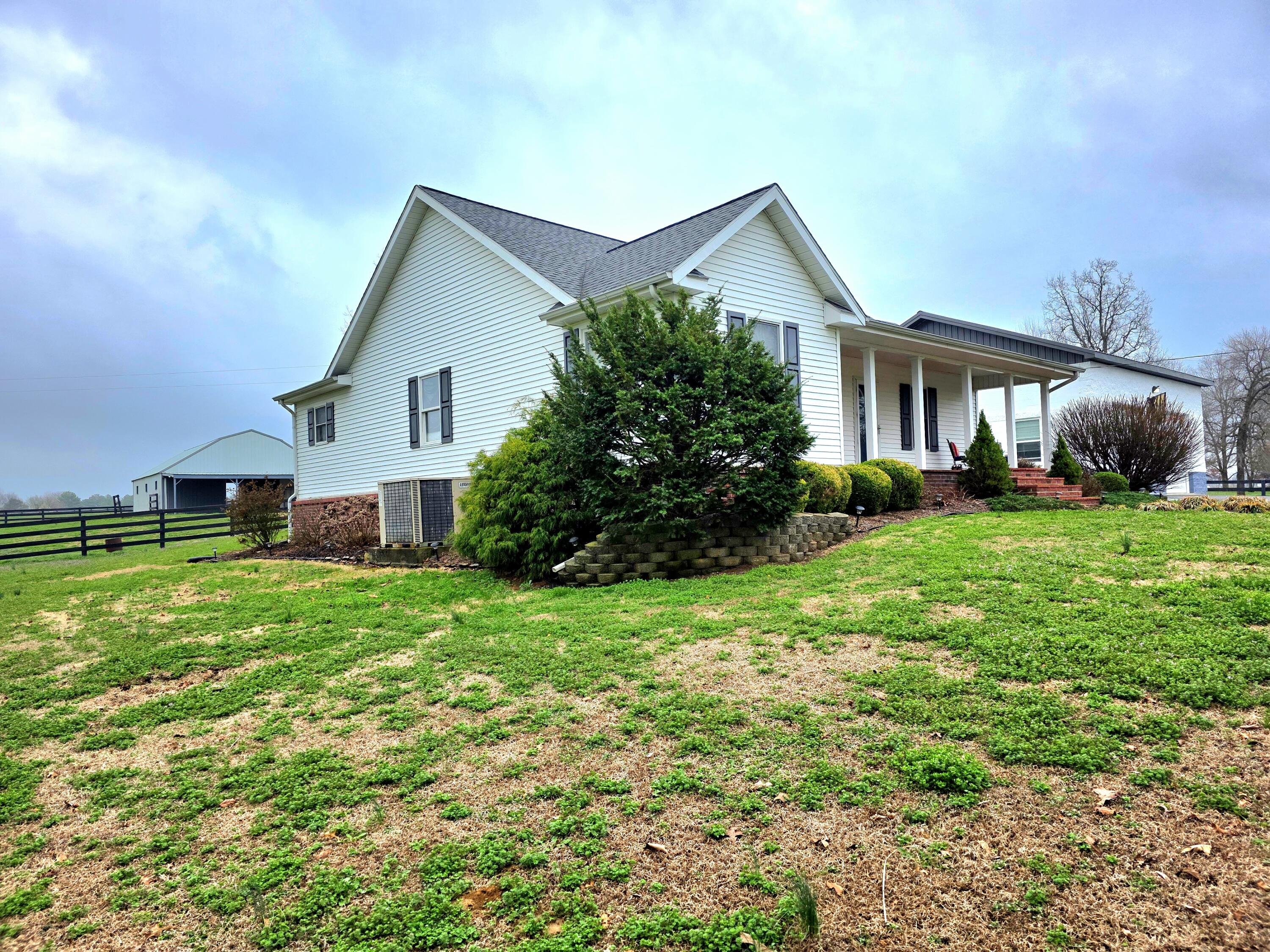 1498 Coopertown Road Property Photo 1
