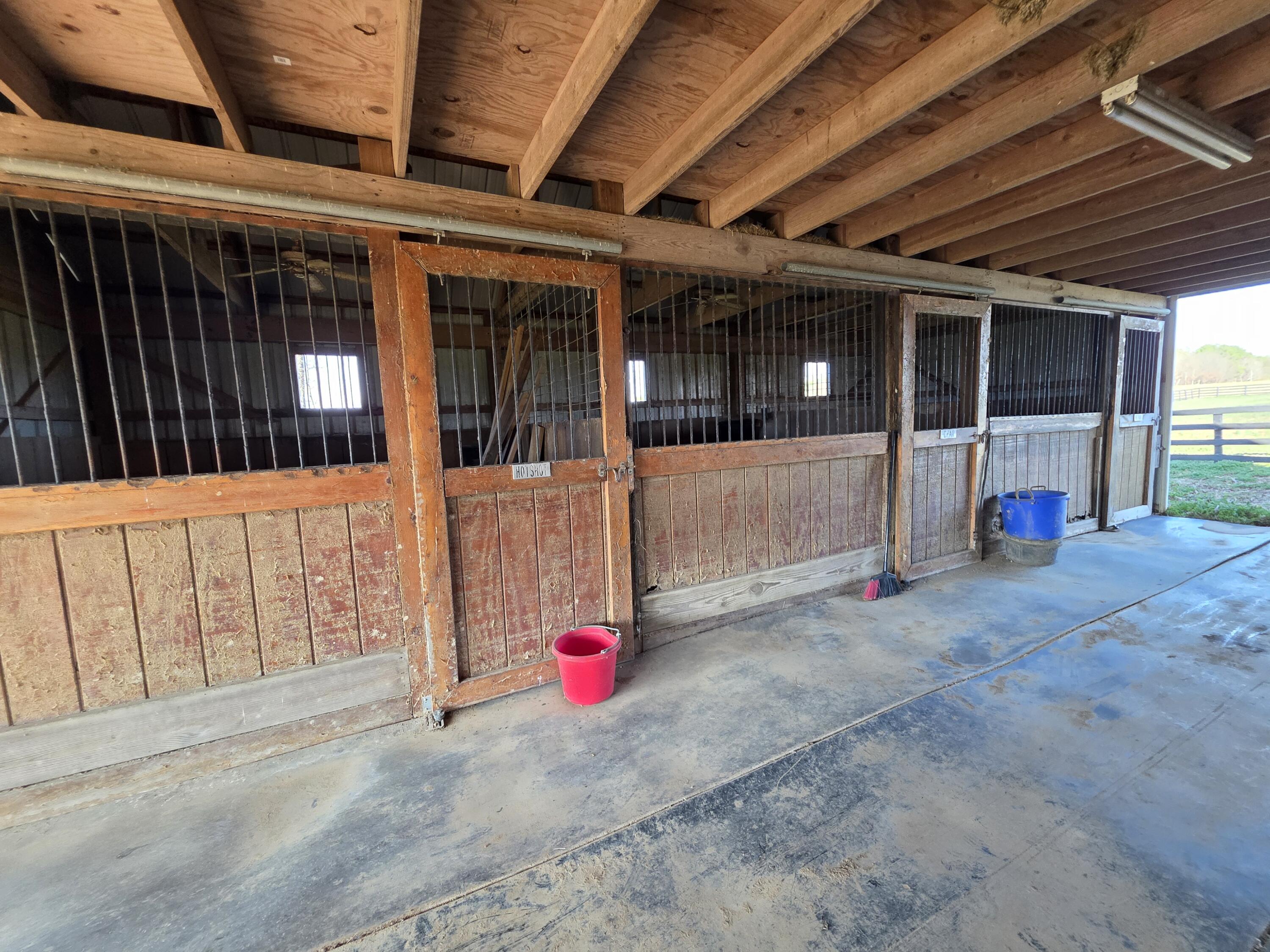 1498 Coopertown Road Property Photo 15