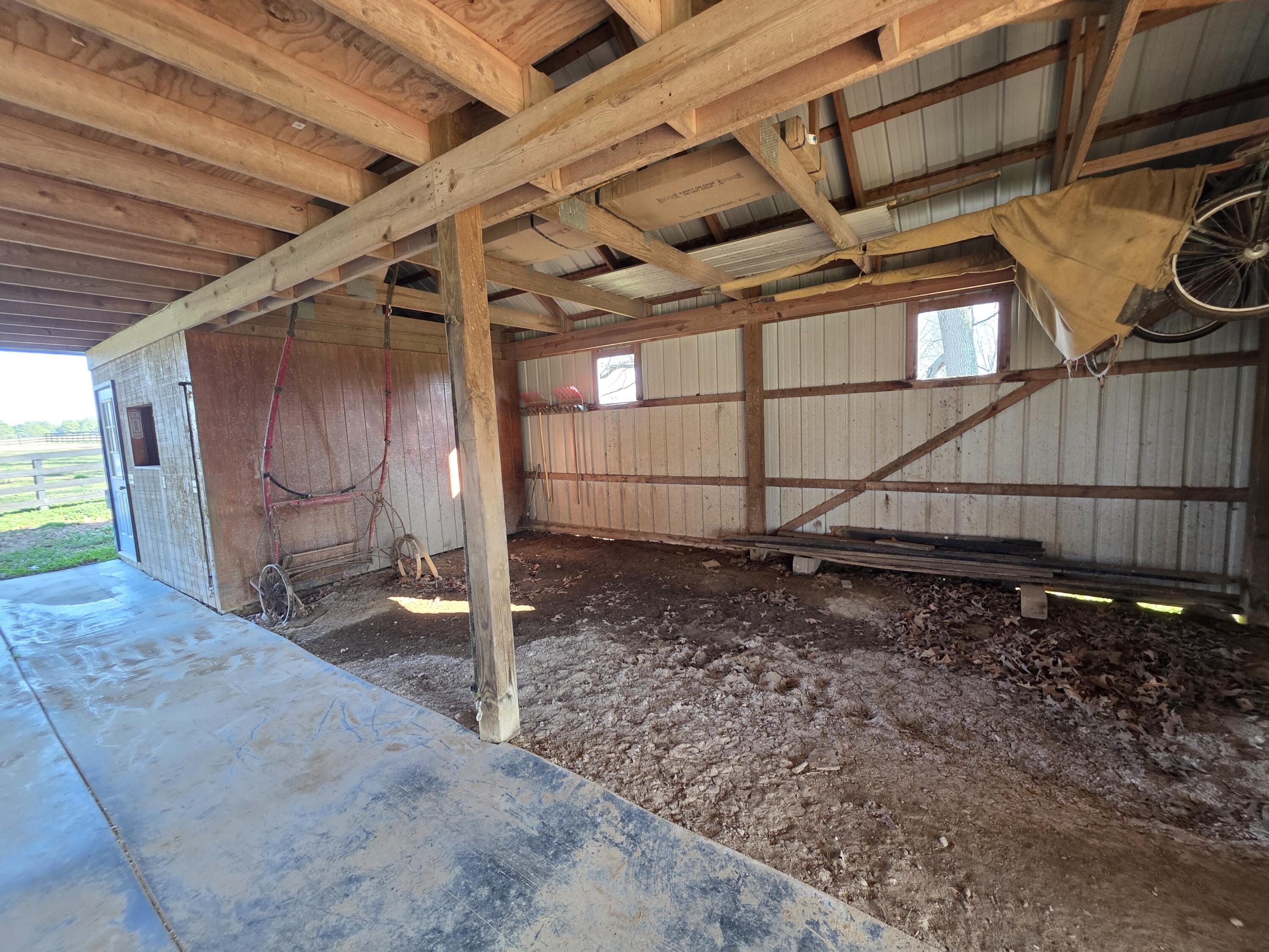 1498 Coopertown Road Property Photo 17