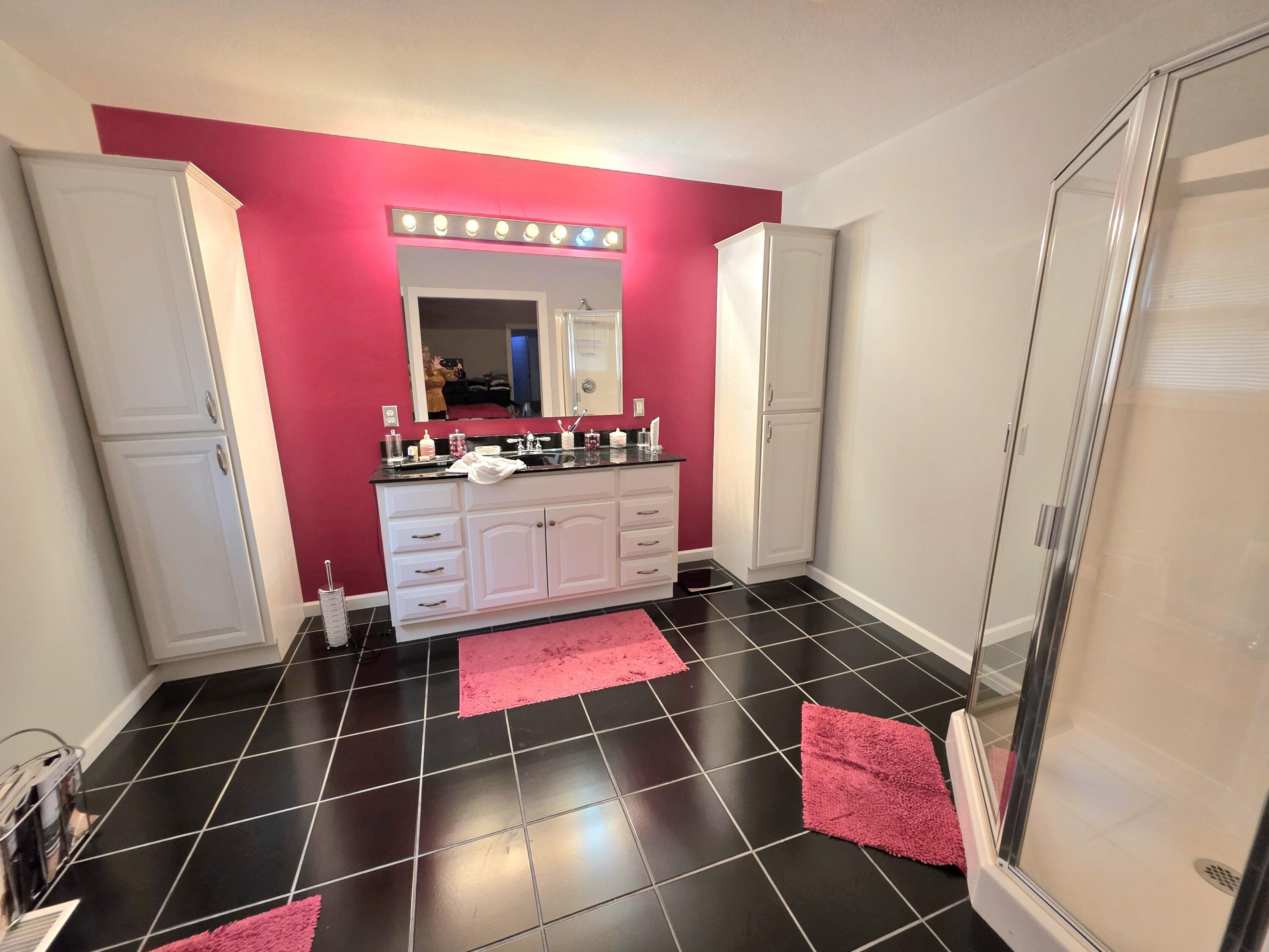 1498 Coopertown Road Property Photo 34