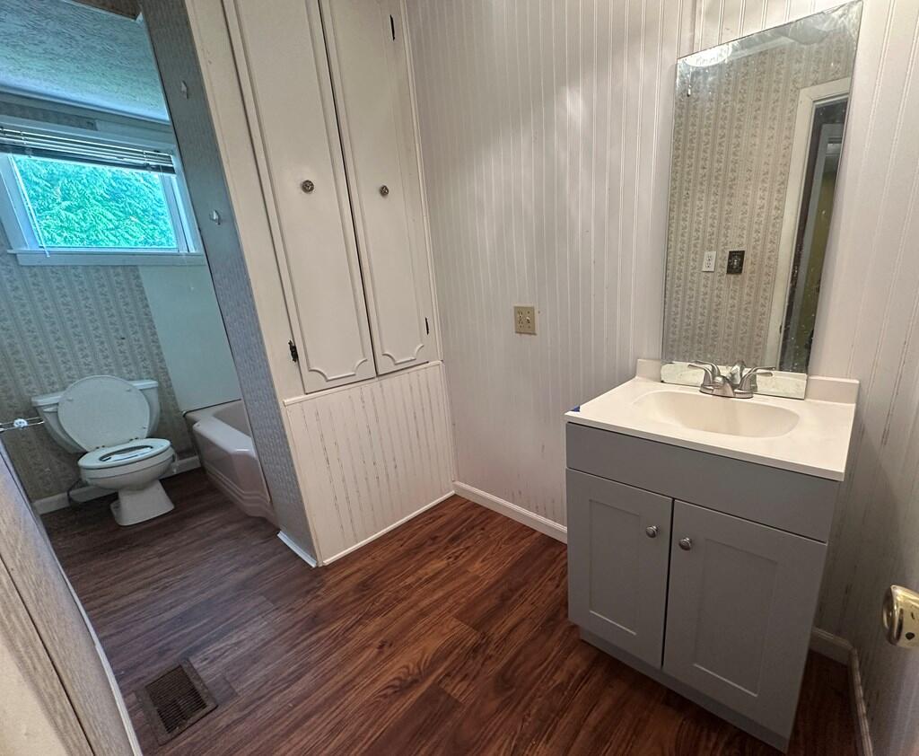 7253 Morgantown Road Property Photo 13