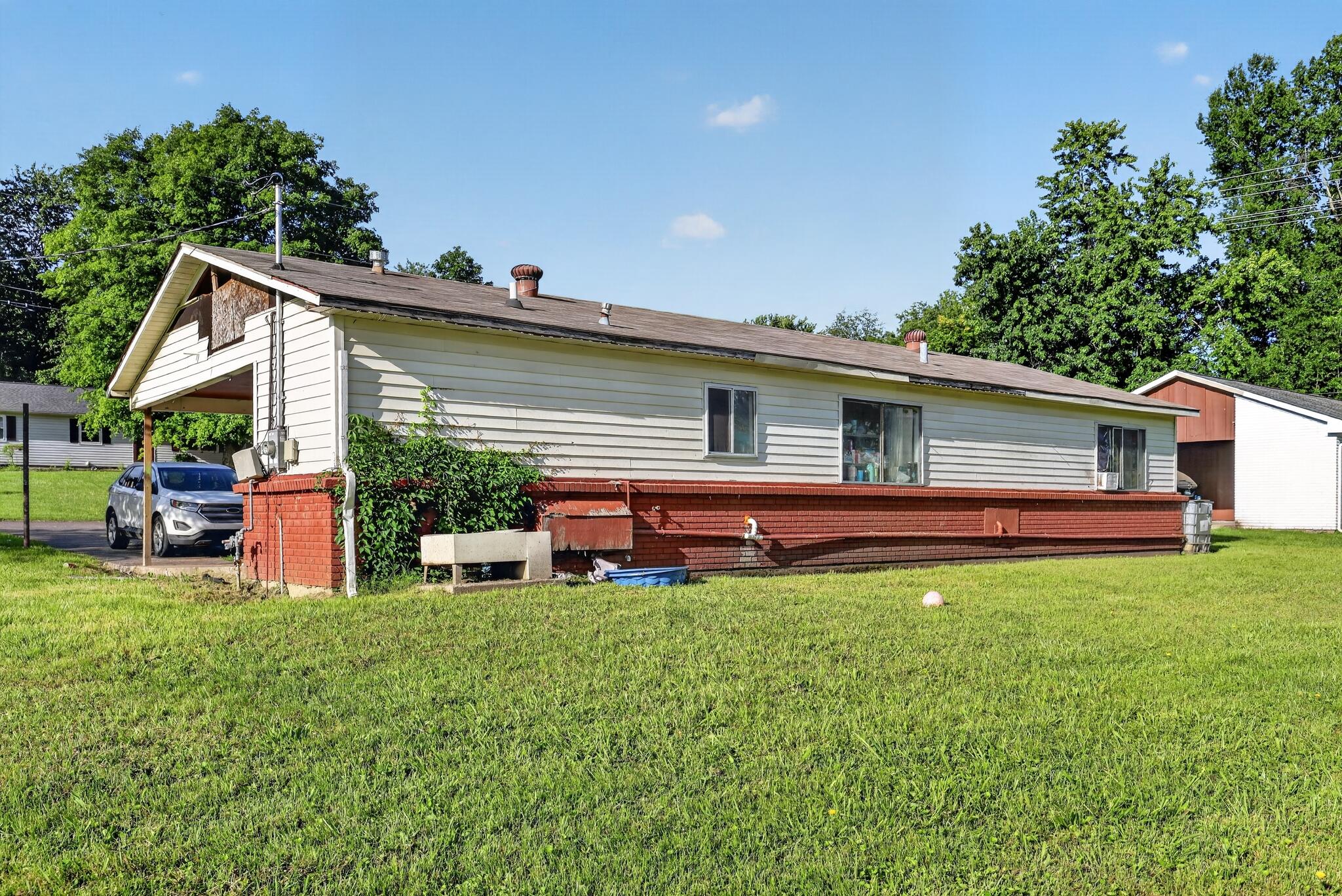 501 Windsor Drive Property Photo 7