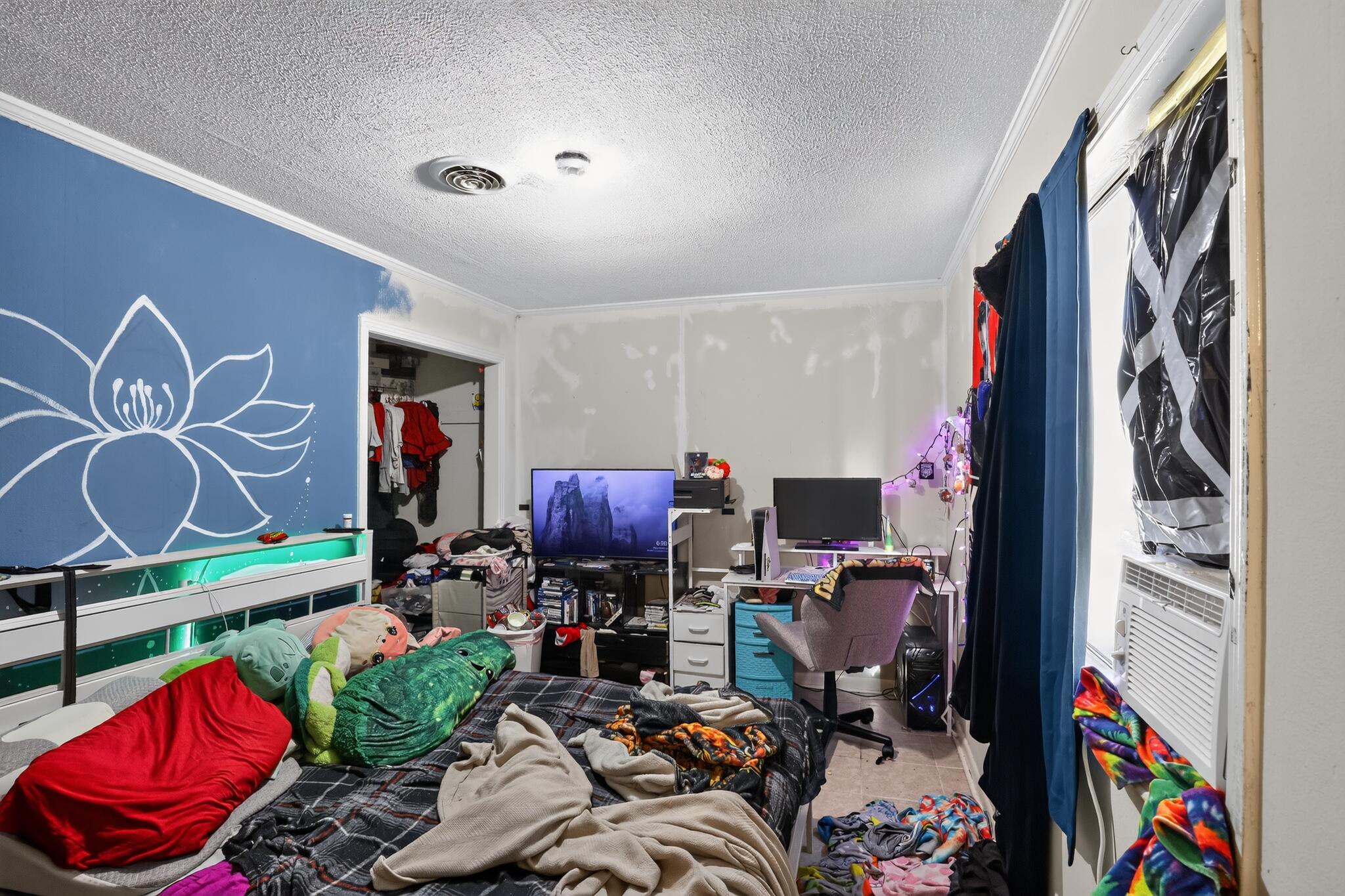 501 Windsor Drive Property Photo 10
