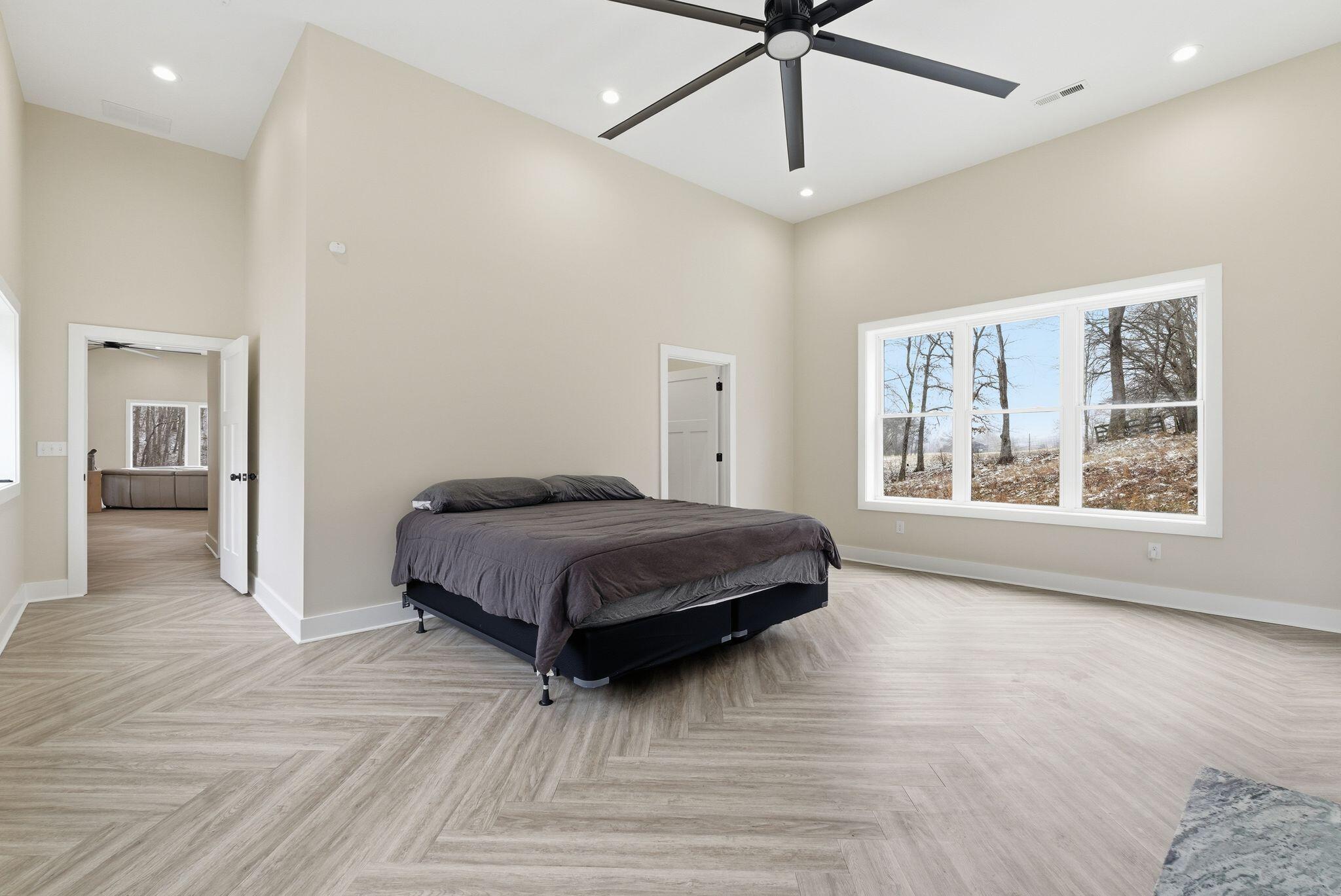 223 Hollin Road Property Photo 21