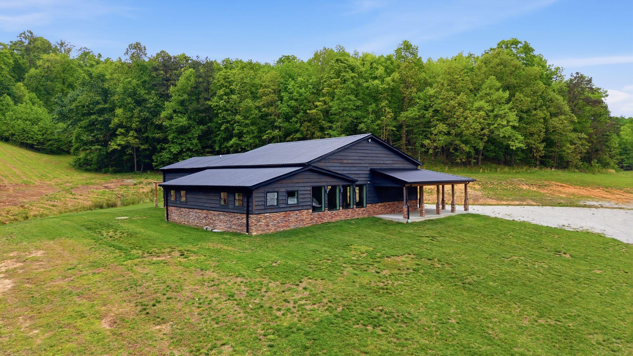 223 Hollin Road Property Photo 46