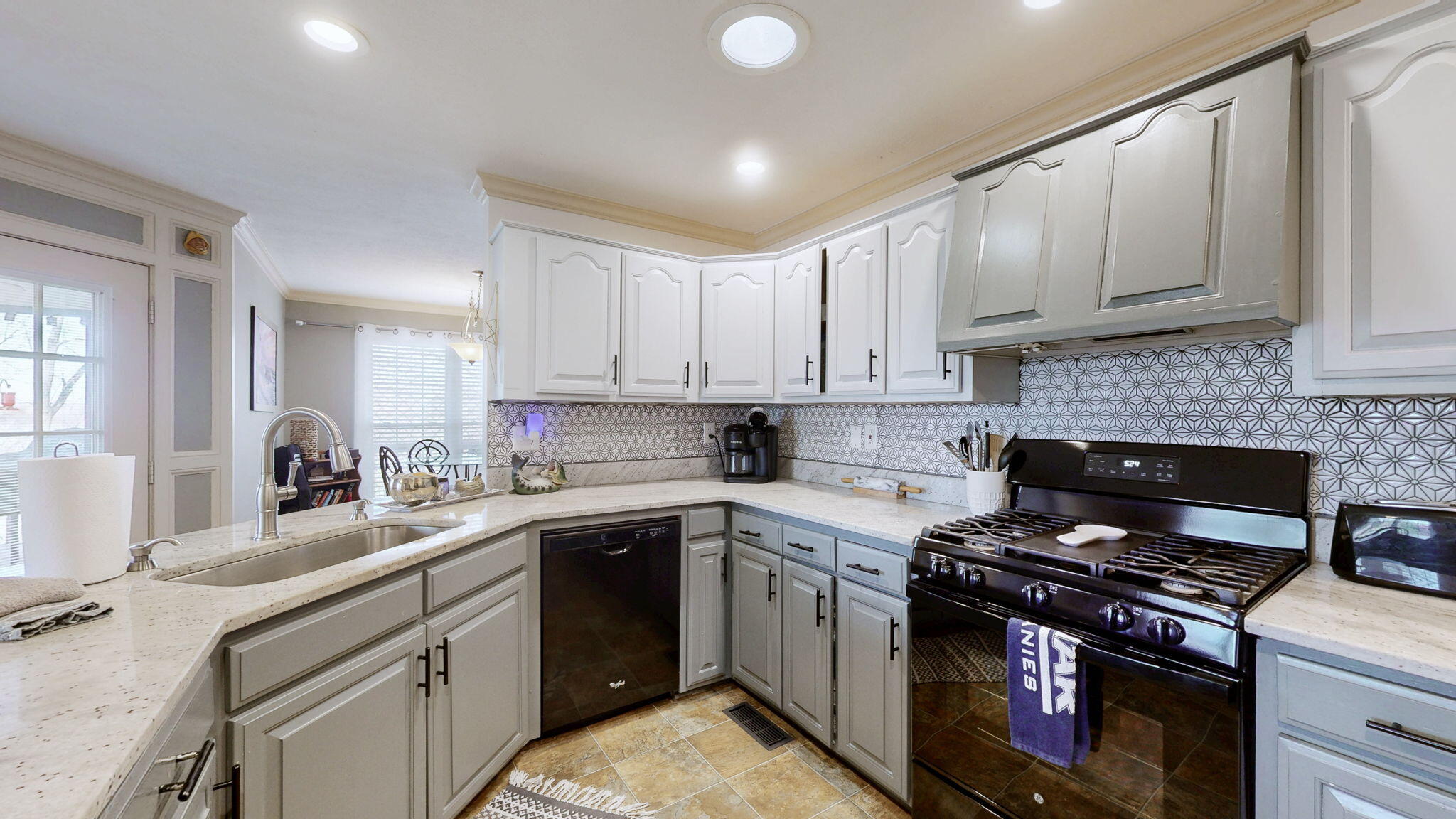 477 Beechwood Drive Property Photo 16