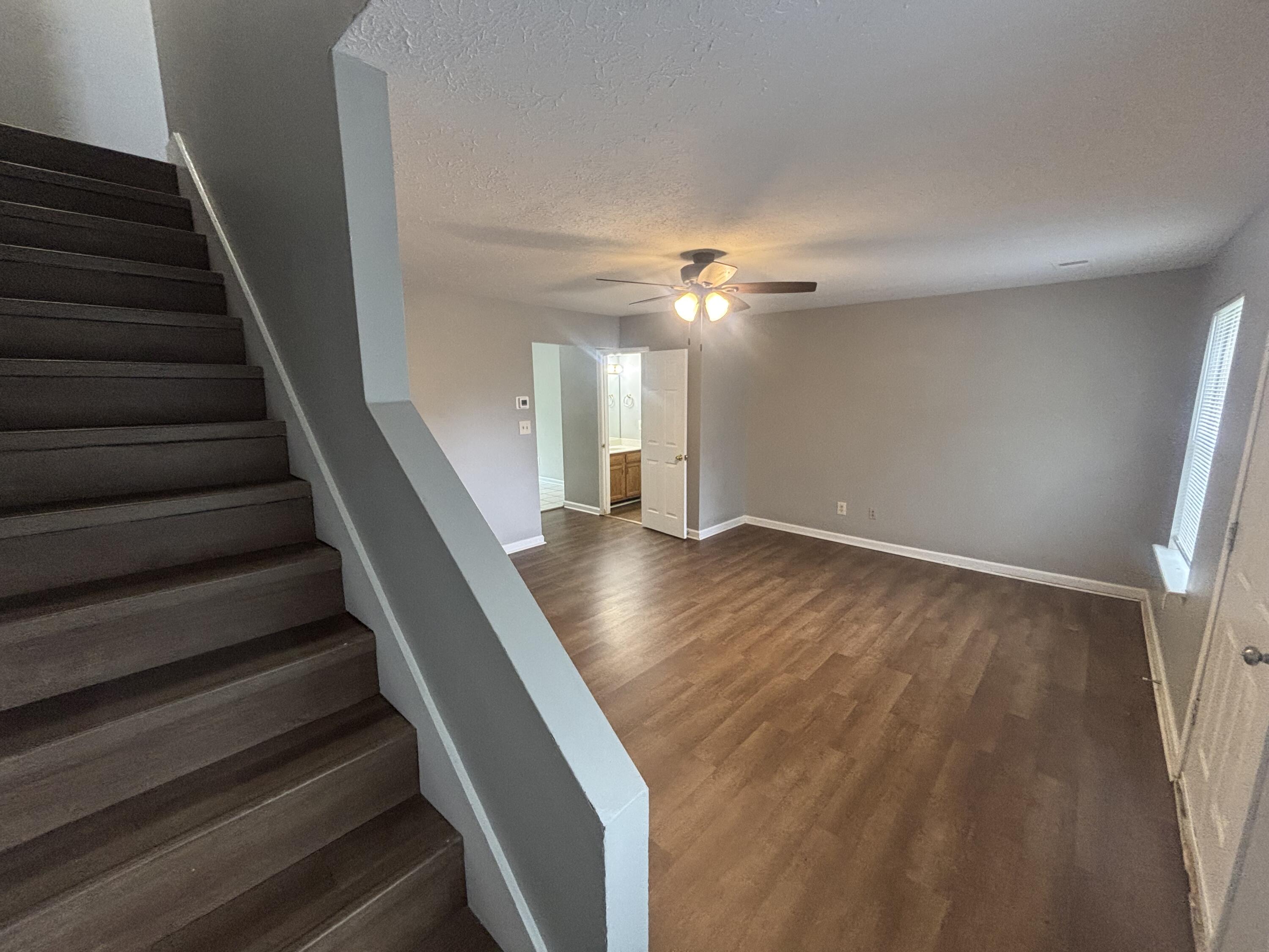 210 Maple Leaf Lane Property Photo 2