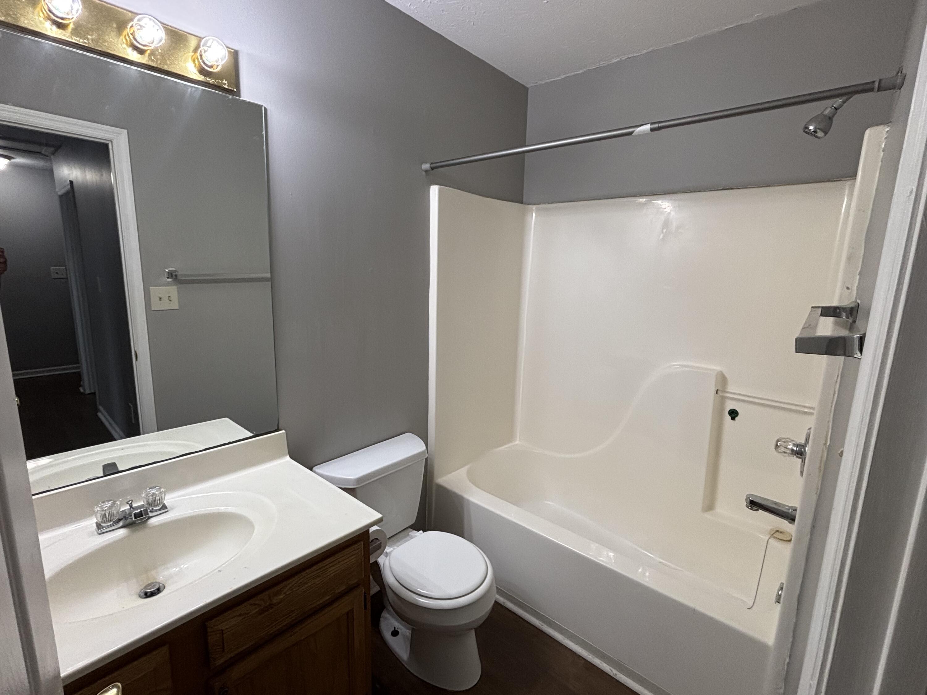 210 Maple Leaf Lane Property Photo 10