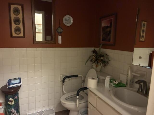 211 Reed Street Property Photo 12