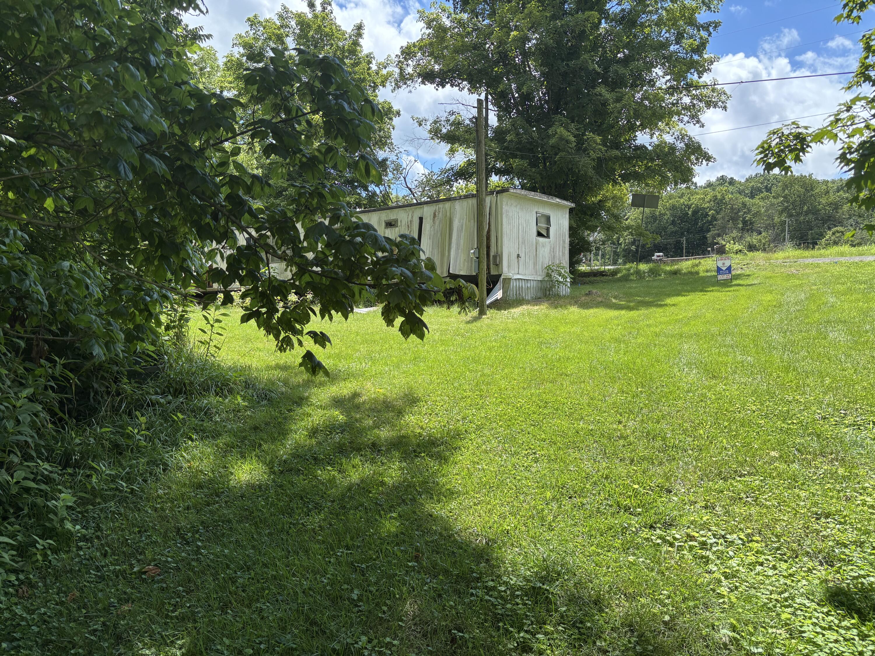 6250 Mccracken Pike Property Photo 10