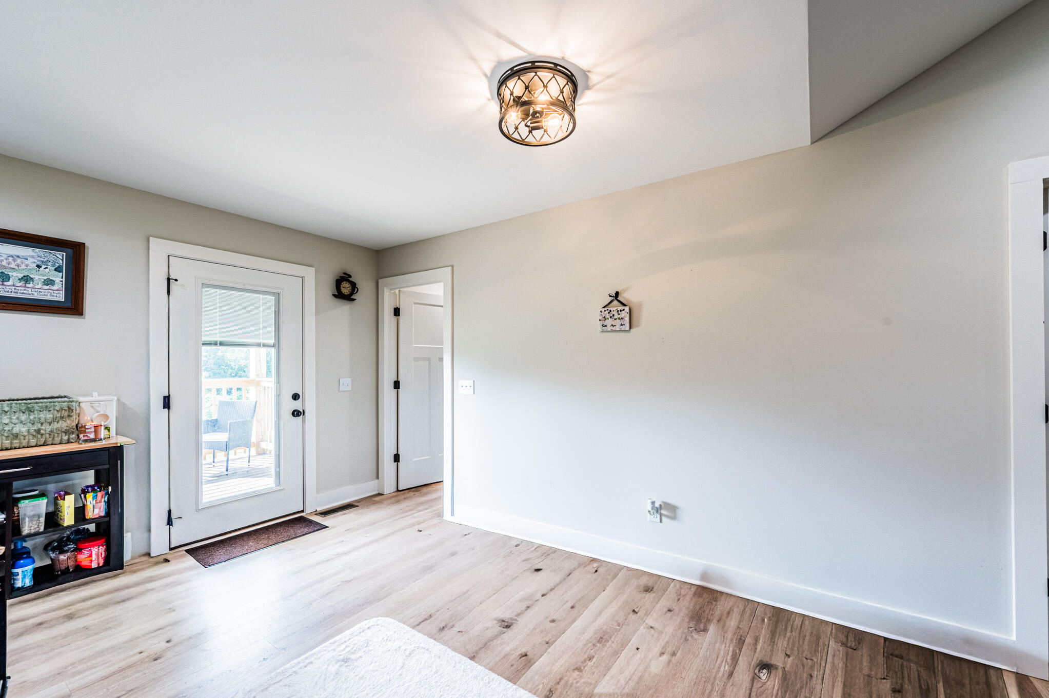 260 Walnut Grove Drive Property Photo 11