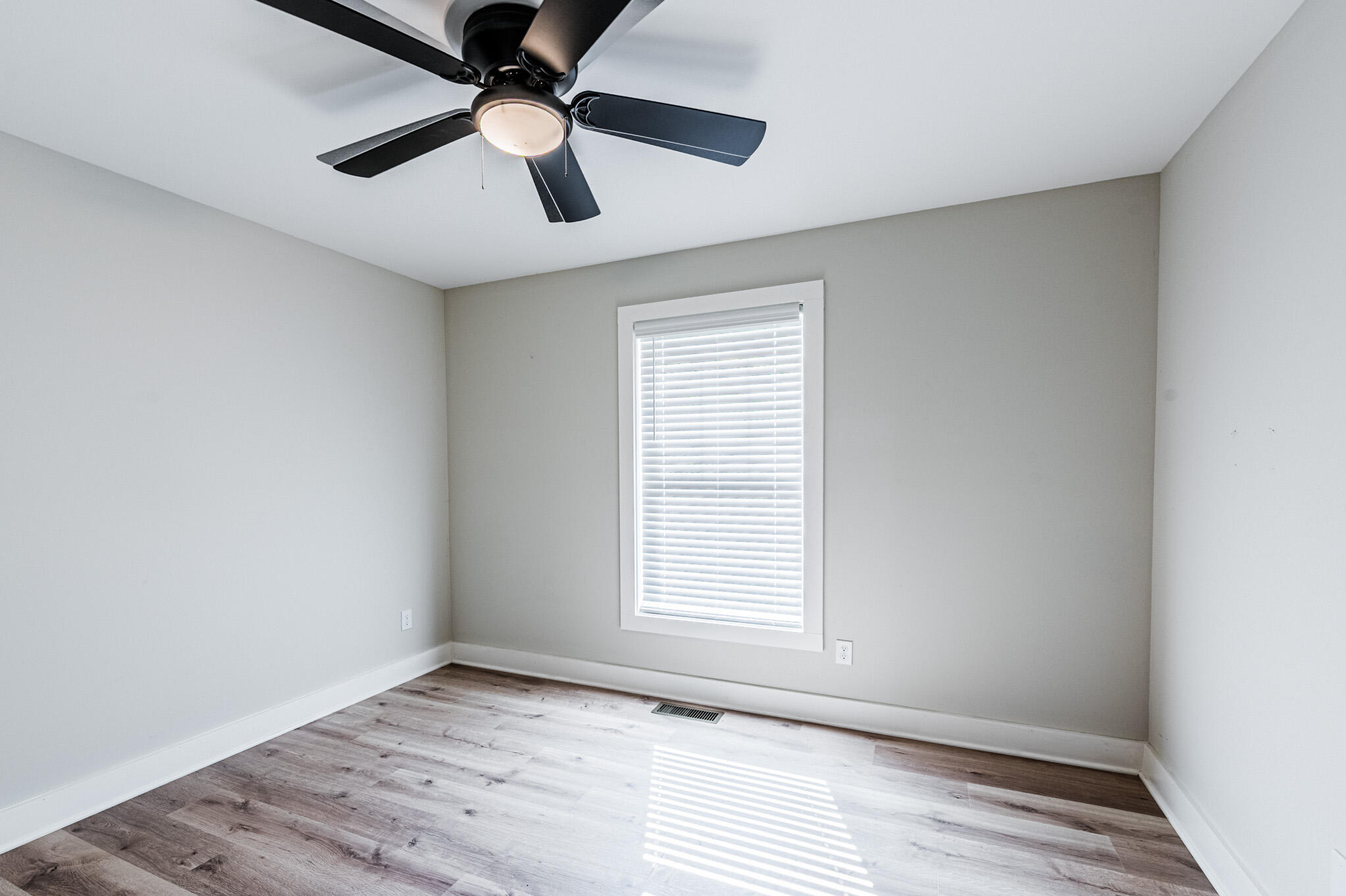 260 Walnut Grove Drive Property Photo 16
