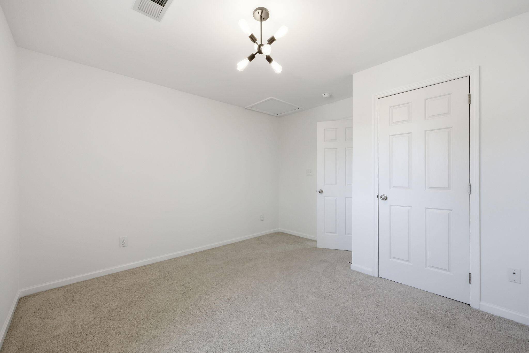3637 Amick Way Property Photo 21
