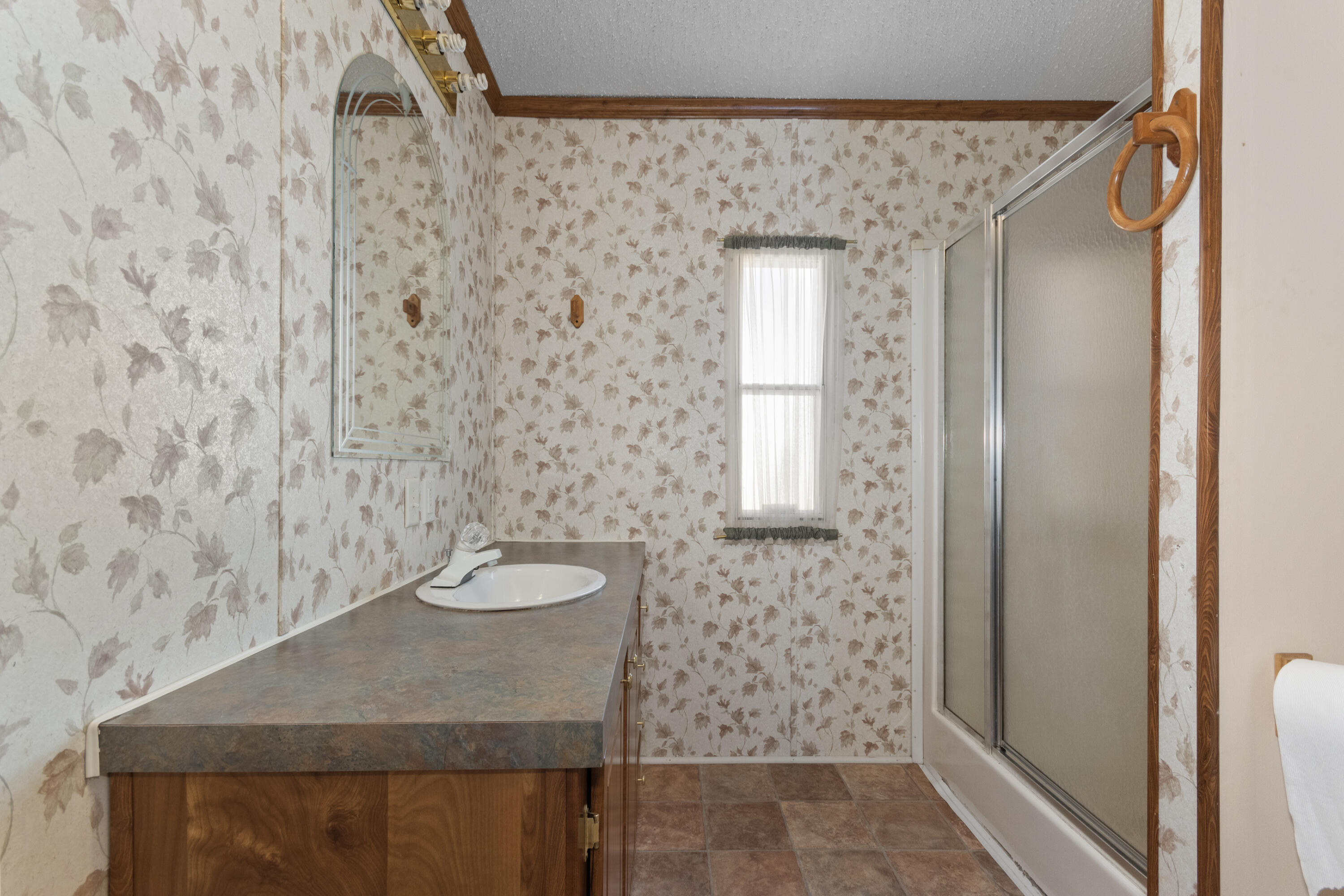 408 Shoreline Drive Property Photo 13