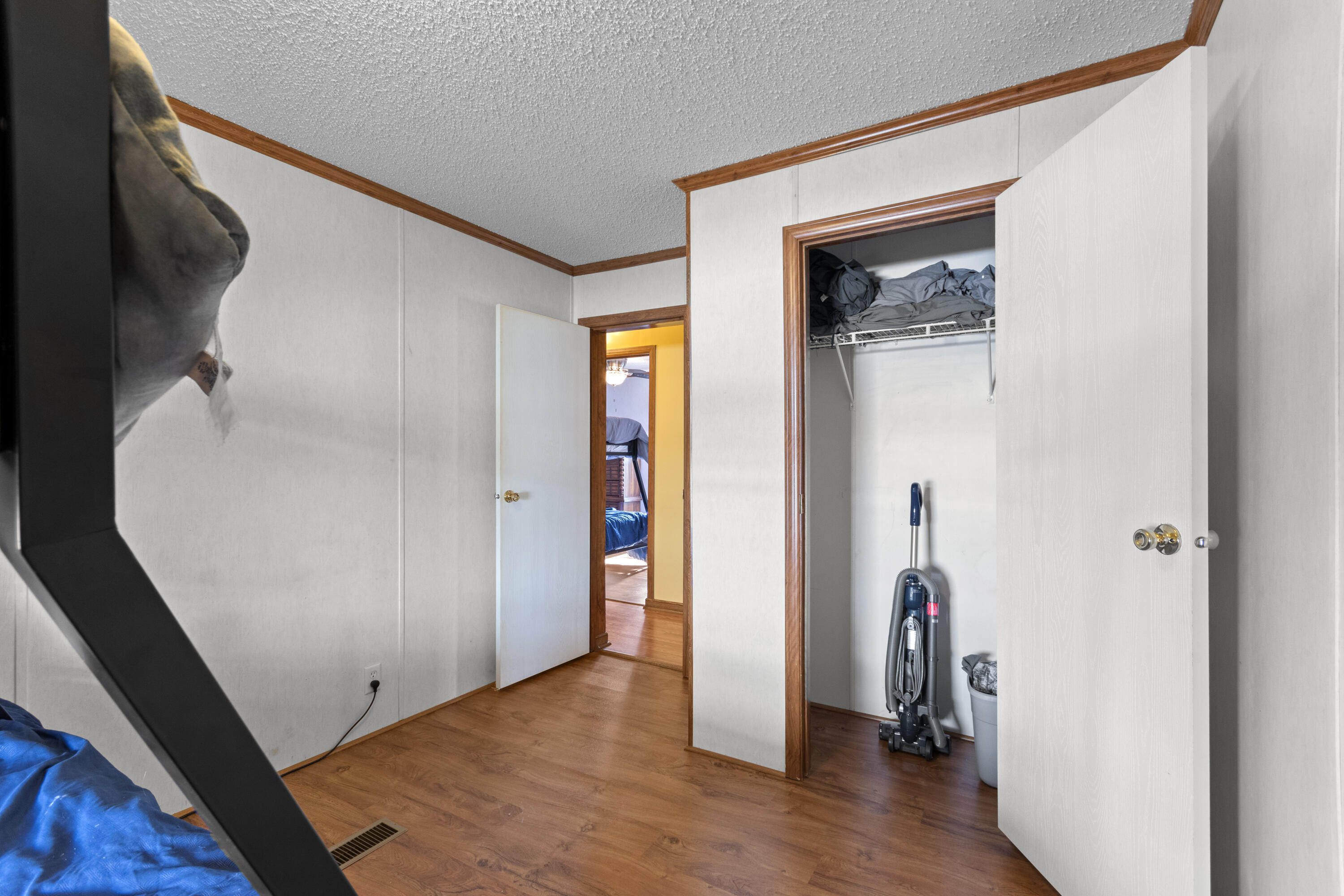 408 Shoreline Drive Property Photo 16