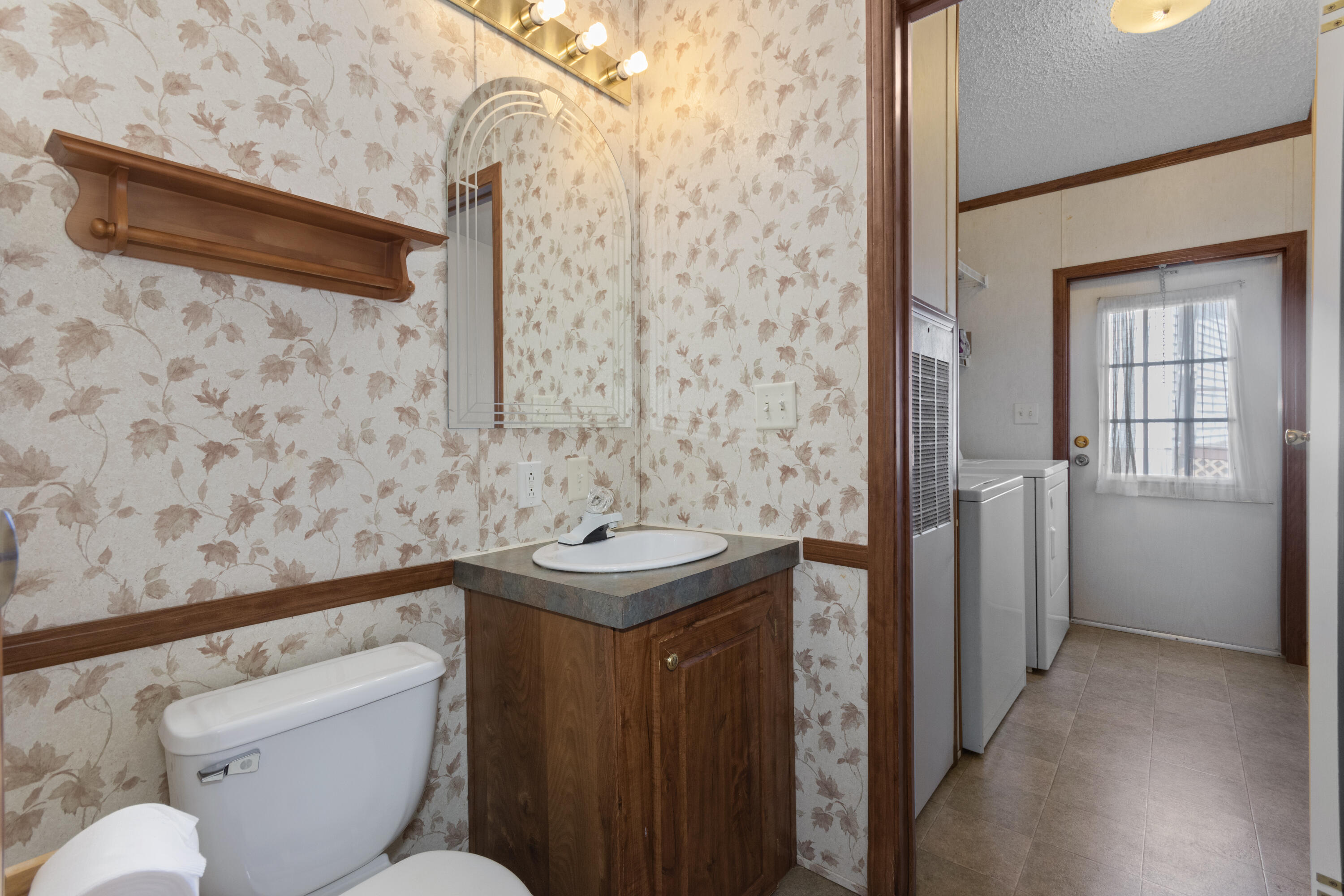 408 Shoreline Drive Property Photo 19