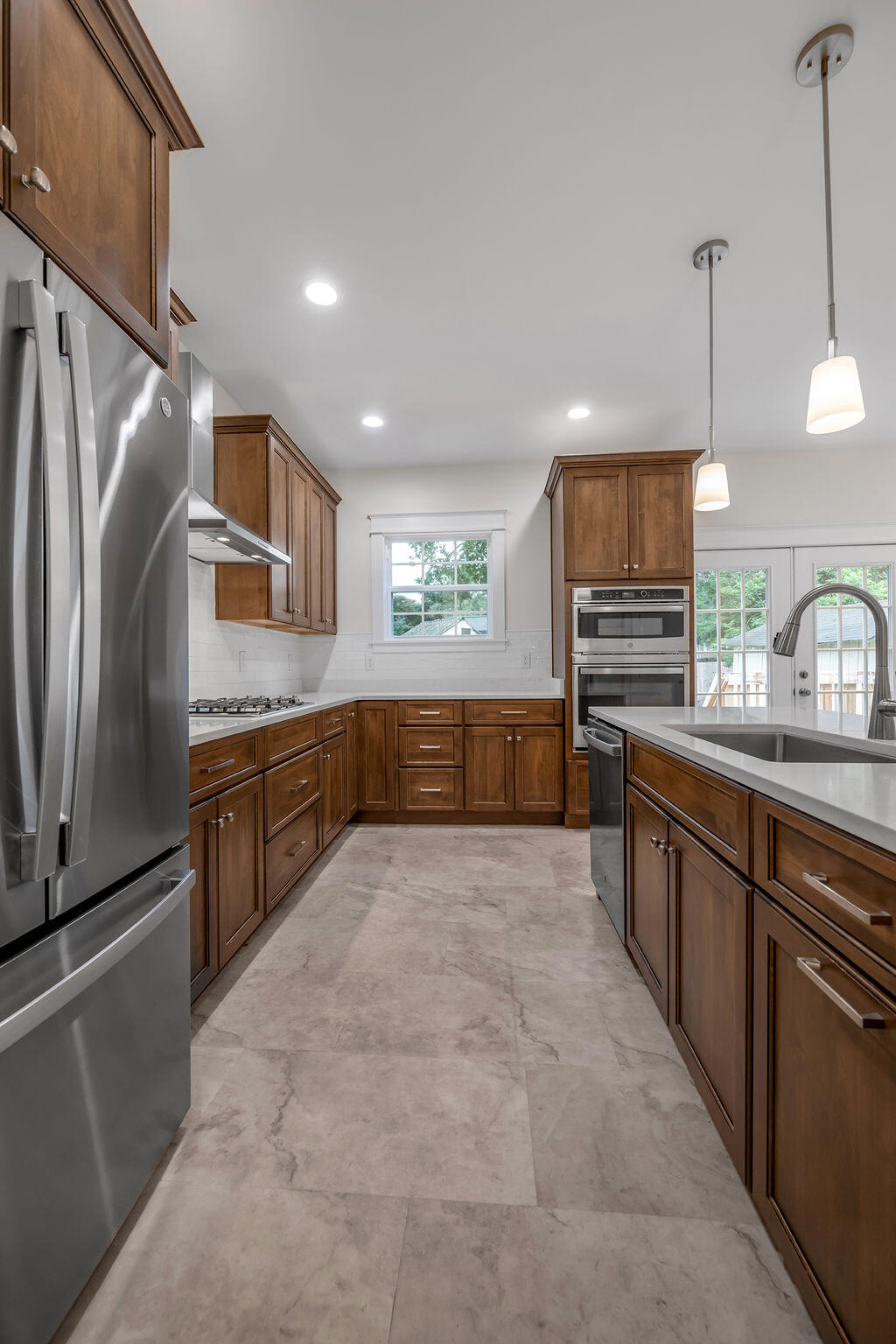 814 Melrose Avenue Property Photo 13