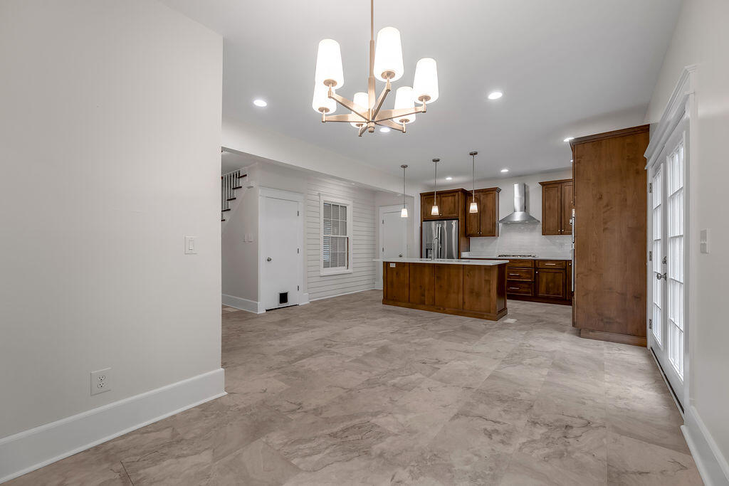 814 Melrose Avenue Property Photo 16