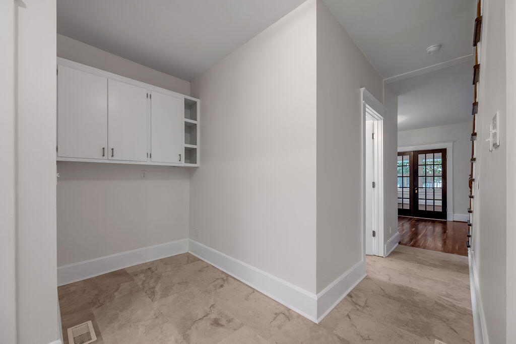 814 Melrose Avenue Property Photo 19