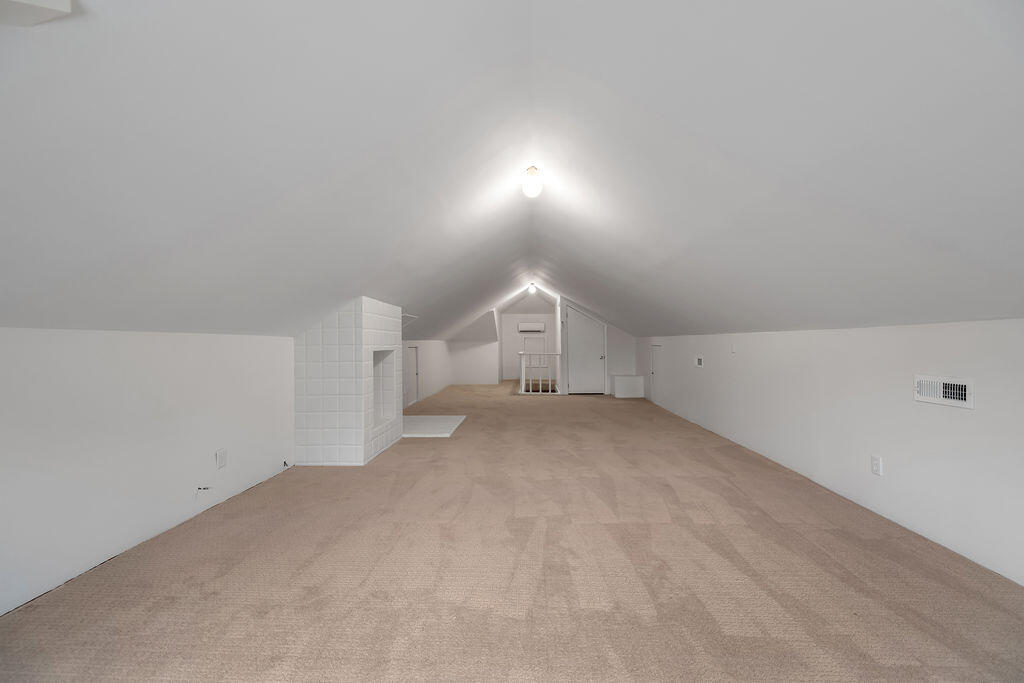 814 Melrose Avenue Property Photo 27