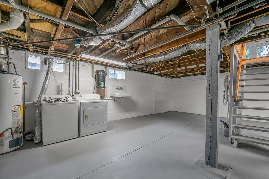 814 Melrose Avenue Property Photo 28
