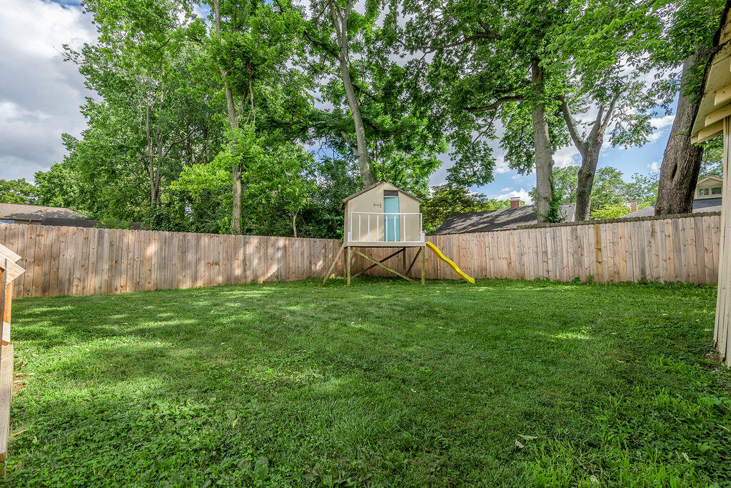 814 Melrose Avenue Property Photo 34