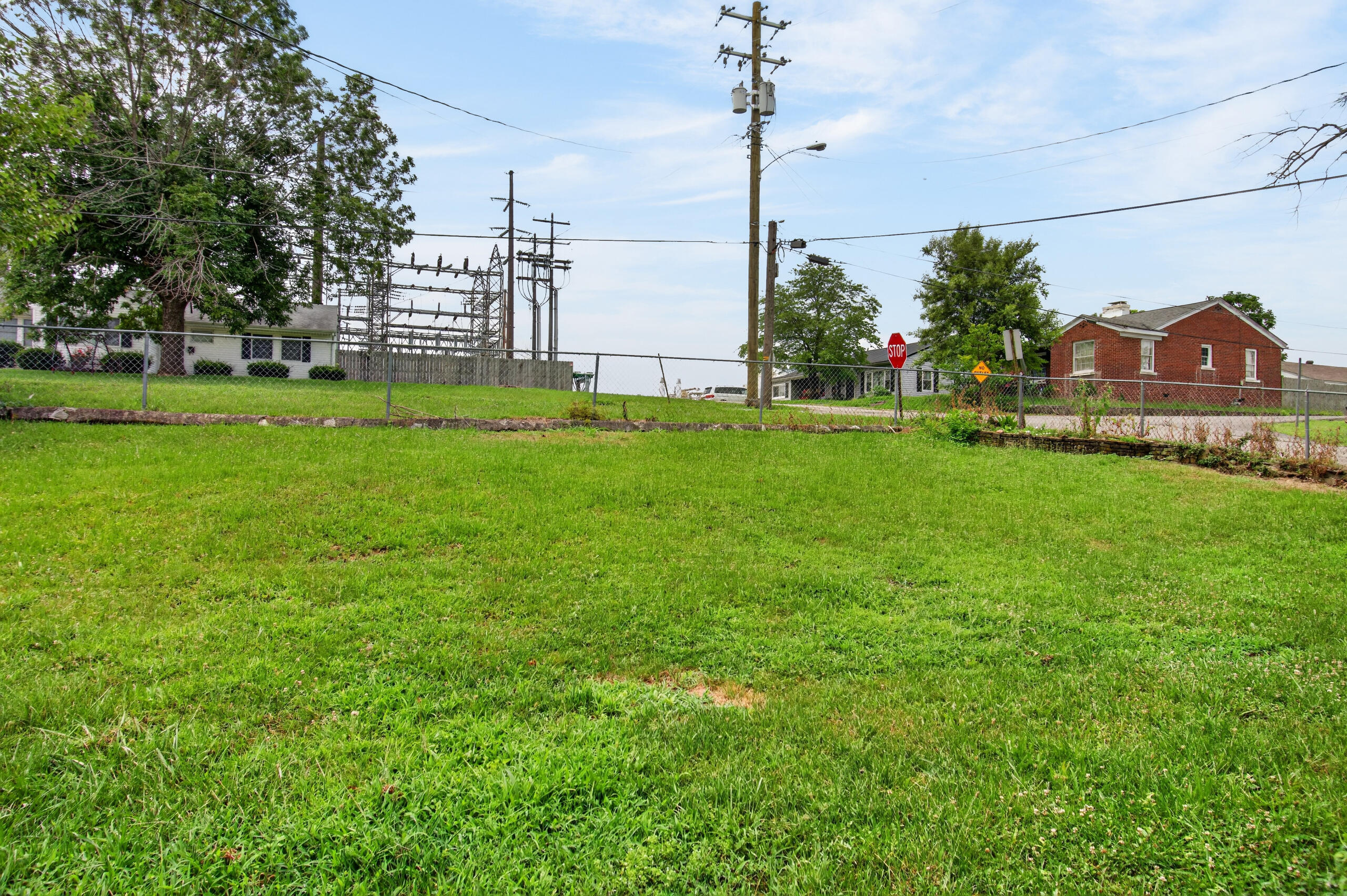 734 Maple Avenue Property Photo 8