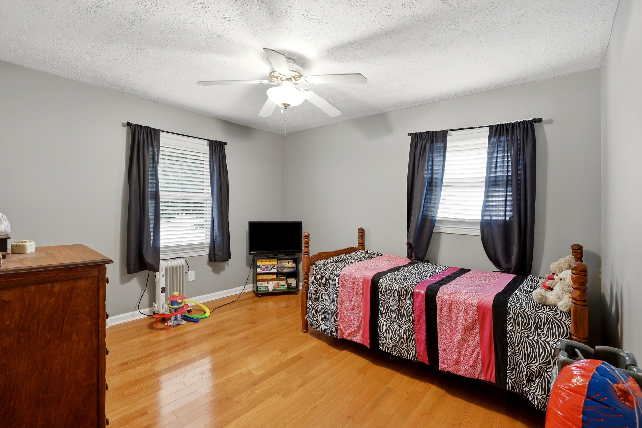 216 Robyn Drive Property Photo 7