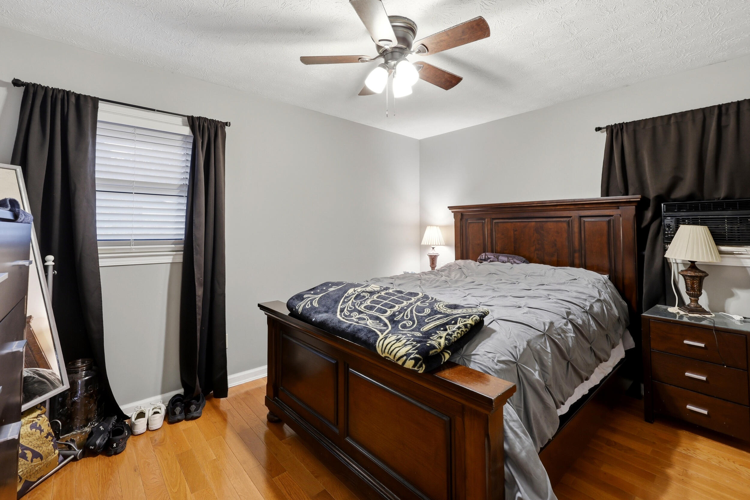 216 Robyn Drive Property Photo 8